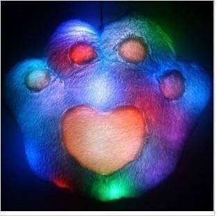   Romantic bears paw Shaped Super soft throw pillow LED Light Up Pillow