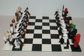 RARE STAR WARS LEGO (CUSTOM CHESS SET) all minifigs are 100% complete