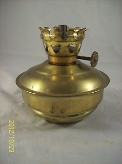 vintage brass oil lamp in Lamps, Lighting