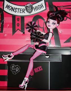 NEW DRACULAURA Monster High Doll FEAR LEADING SQUAD Cheerleader 
