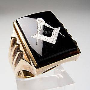 Vintage Mens Masonic Hand Carved Black Onyx Ring Solid 10K Gold Estate 
