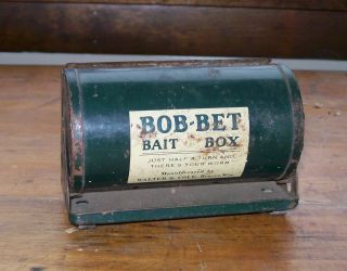   Bet Bait Box Green Metal Worm Fishing Tackle Beaver WI Walter S Cole