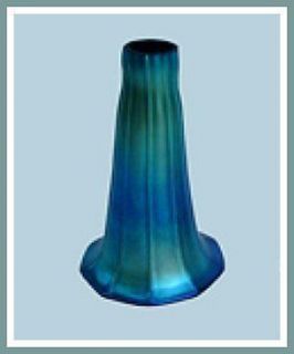 Peacock Blue STANDARD LILY LAMP SHADE Art Nouveau Iridescent Glass 