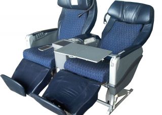 Business Class Airline Airplane Aircraft Seats Reclining Blue Leather 