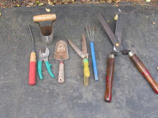pc set Vintage Garden Tool Set 2 Spades, & Rake