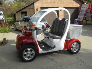 2002 Red GEM 2 Seater Electric Car   Outstanding