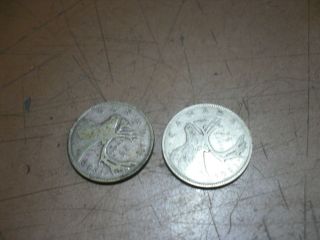 LOT OF 2 CANADIAN 25 CENT SILVER COINS 1940 & 1941