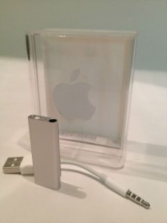 Apple iPod shuffle 3rd Generation (Silver/2 GB)