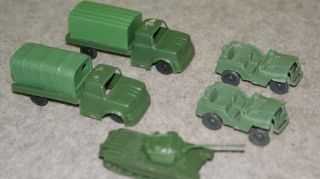 PLASTIC TOY ARMY TRUCKS TANK JEEPS SMALL TRUCK ONLY 3 1/4 LONG ARMY 