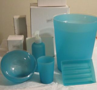 DKNY BATH OR OFFICE RUBBER ACCESSORIES COLOR AQUA GREAT GIFT, NEW 