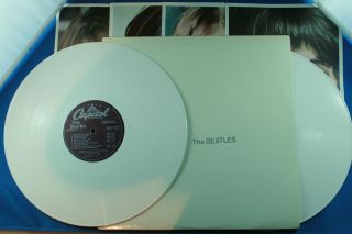 BEATLES   WHITE ALBUM  SEBX 11841   WHITE VINYL   INCL 4 PICTURES