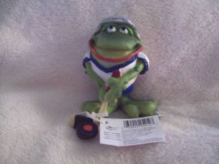 RUSS TOADILY YOURS TOAD / FROG FIGURINE HOCKEY PLAYER