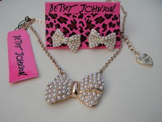 Betsey Johnson Lovely pearl bow earrings and necklace #E019+N104