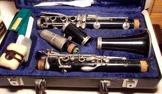 pre owned Buffet Crampon Paris B12 Clarinet in hard Case
