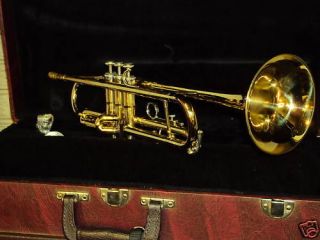 HOLTON T602 brass TRUMPET  inclu​des mouthpiece
