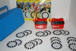 Vintage Viewmaster Collectors Case With 2 Viewmaster 3d Viewers & 35 