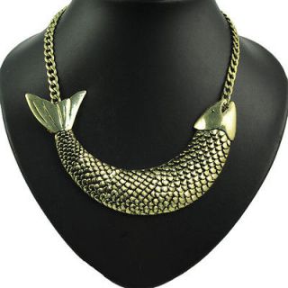 Britain Womens Costume Jewellery Gold Chain Fish Pendant Necklace, NL 