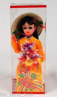Vietnamese Doll Beautiful Dress Non La Leaf Hat New Vietnam 