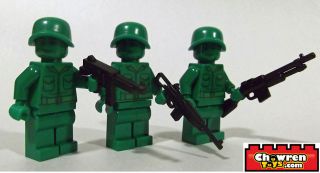 LEGO 7595 Toy Story 3 Army Men Minifigures & BrickArms Rifle M1 