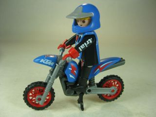 Playmobil Moto X Moto Cross Motor Bike Rider w/ Helmet Stand