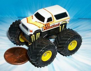MICRO MACHINES TUFF TRAX VEHICLES COLLECTION MONSTER TRUCK NO PROBLEM