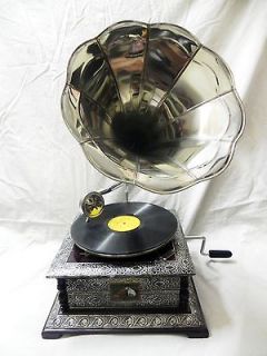 ANTIQUE GRAMOPHONE PHONOGRAPH CRAFTED MACHINE WITH PLAIN STEEL HORN X