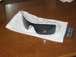 Oakley Oil Rig Sunglasses   White/Text, Warm Grey