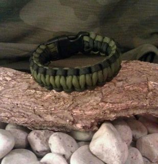 parachute cord bracelet in Survival & Emergency Gear