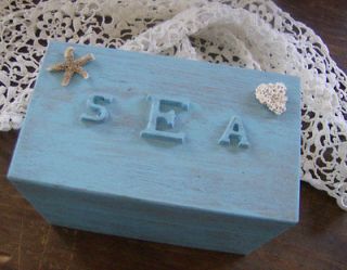   Up cycled Shabby Chic Beachy Wood Recipe Box with Dovetail joints