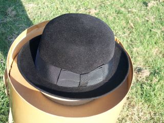   Dobbs DERBY/BOWLER HAT,Red SATIN LINED,FELT,woo​l+ STETSON Hat Box