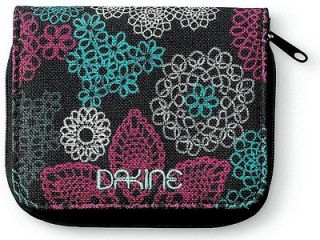 New Dakine Soho Crochet Womens Wallet