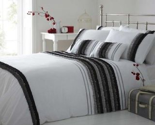   Grey & White Kingsize Duvet Cover   Ruffles Bedding / Bed Linen Set