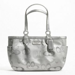 metallic handbags in Handbags & Purses