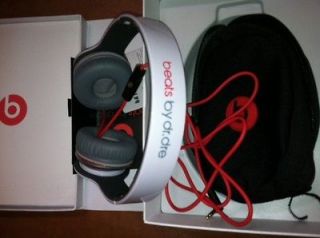 Monster Beats by Dr Dre Solo with ControlTalk White Over the Head 