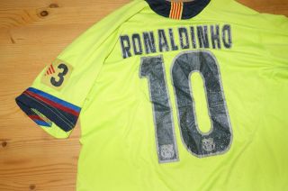   ,vest.shirt RONALDINHO ,10  UNICEF  FCB FC, BARCELONA BARCA. Nike