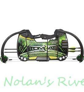 Barnett 2012 Tomcat Youth Compound Bow Package BAR 1103