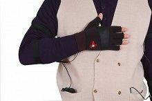 Battery Heated Glove Liners (Includes AC and Car Charger, 2 Batteries)