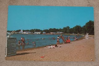   Indiana Neat 1950s Postcard Center Lake Beach Bathers Swimmers Ind