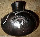 Old Vintage Signed MEXICAN Art Mata Ortiz Etched Black Pottery Style 