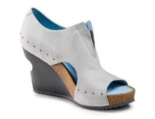 NIB $174 WOMENS TSUBO CELLINI MIDDLE GREY #8242 LEATHER WEDGE SHOES 
