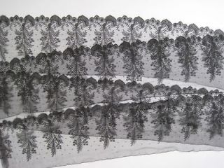 Vtg ANTIQUE CHANTILLY LACE Black Delicate Trim Fabric Fern Pattern 