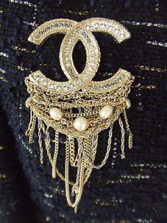 chanel pin in Jewelry & Watches