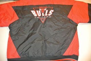 chicago bulls starter jacket in Sports Mem, Cards & Fan Shop