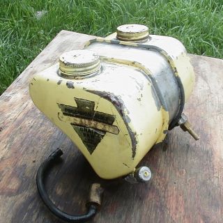 CLINTON CHAINSAW D3 GAS AND OIL TANK W/CAPS Needs restoration
