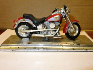   1999 FLSTF Fat Boy Harley Davidson HD Motorcycle Model 1:18 Scale