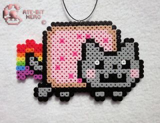 nyan cat necklace in Video Gaming Merchandise