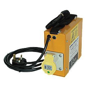 Portable Transformer with Socket & Carry Strap 1.2kVA  Screwfix