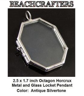 glass locket in Jewelry & Watches