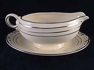Crown Potteries USA Vintage CRP164 Gravy Boat w Plate