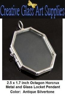glass locket in Jewelry & Watches